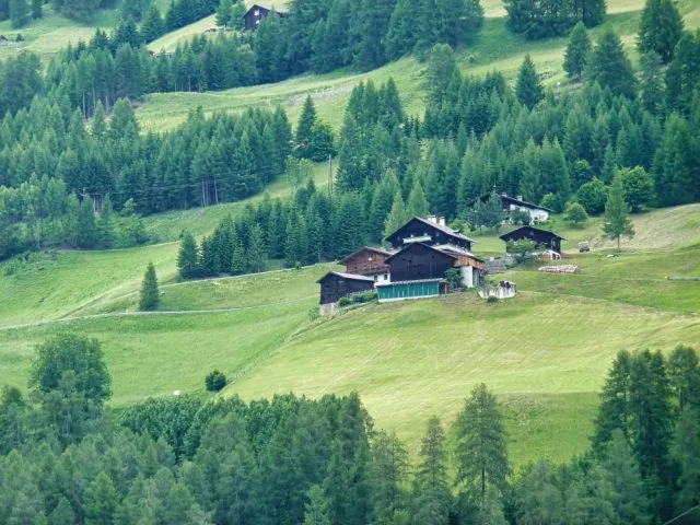 Hotel czy apartament? Gdzie zatrzymać się podczas urlopu?